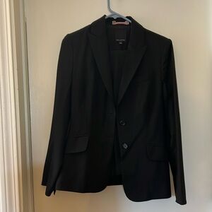 Excellent Condition!  Suit set!  Pants and blazer